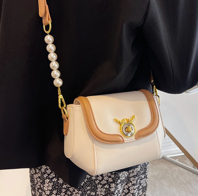 Bolsa Mensajera Pequeña con Textura y Combinación de Colores para Mujer - Image 6