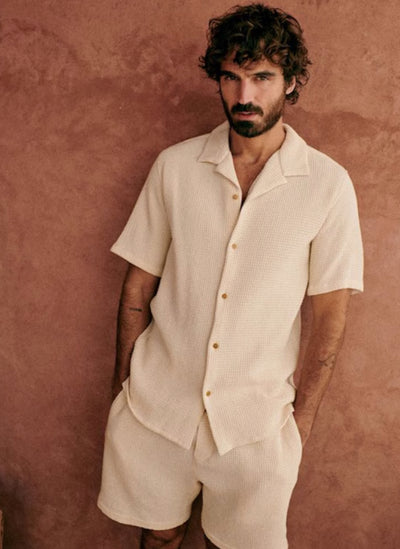 Conjunto de Dos Piezas Hombre: Camisa Suelta Waffle y Shorts Cuello Cubano Francés - Image 6