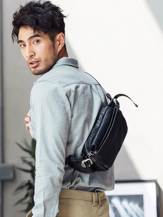Bolsa de Pecho en Cuero Genuino para Hombre - Estilo Moderno - Image 2