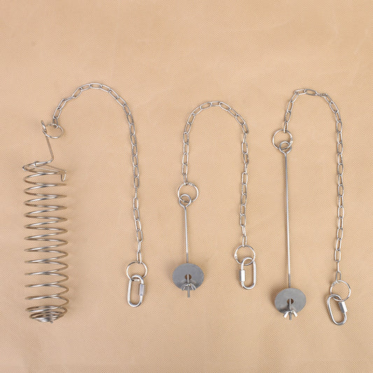Stainless steel fruit fork bird feeder with a long skewer, chain, and carabiner for hanging fruits and vegetables. - Image 2