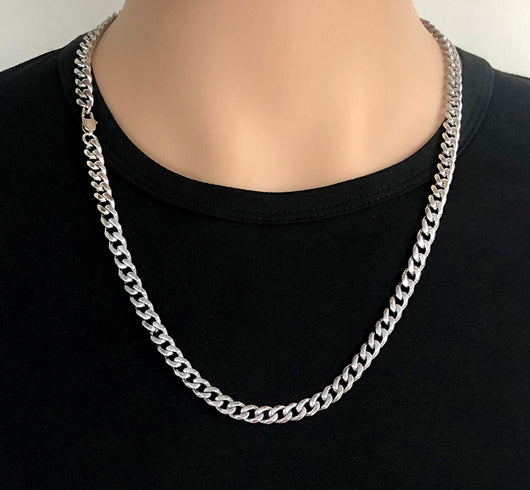 Collar de Acero Titanio para Hombre - Diseño Urbano Moderno - Image 9
