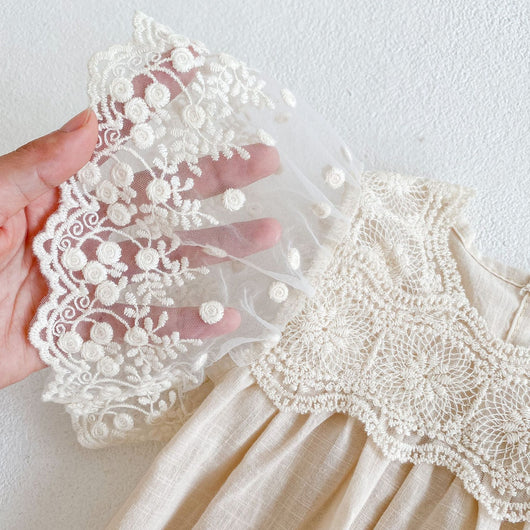 Jumpsuit Elegante con Mangas Volantes y Encaje - Image 18