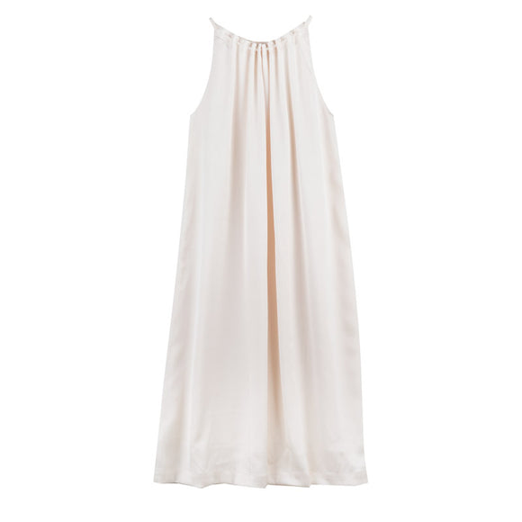 Vestido Halter con Textura Fruncida y Cierre Anudado