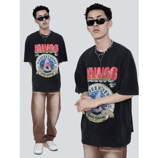 Camiseta Vintage Tiburón Estampado Desgastado Manga Corta