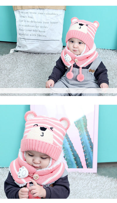 Gorro de Invierno para Bebé con Diseño de Osito y Babero Integrado - Image 7