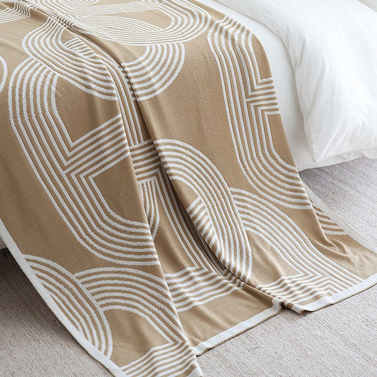 Manta Tejida Nórdica de Lujo Minimalista con Diseño Geométrico - Image 3