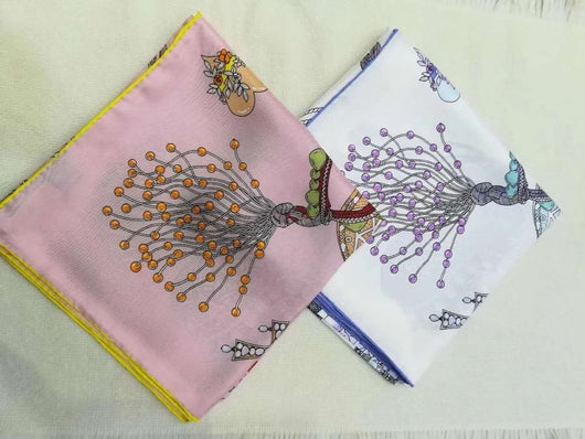 Pañuelo de Seda Estampado Fucsia - Image 13