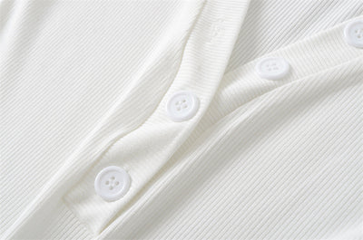 Playera Cuello V Ajustada de Manga Corta - Diseño Moderno y Favorecedor - Image 32