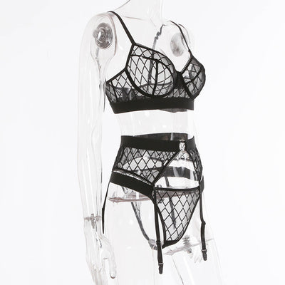 Conjunto de Lencería Sensual en Malla de Tres Piezas - Image 6