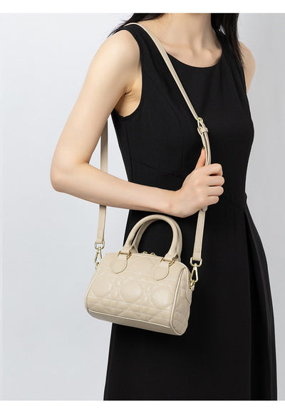 Bolso Mensajero Boston de Cuero Genuino con Diseño Rombo - Image 14