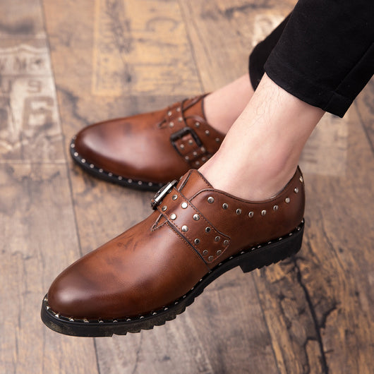 Zapatos de Cuero Estilo Británico Retro con Remaches para Hombre - Image 4