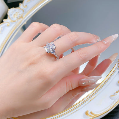 Anillo de Diamante de Hielo con Corte Flor de Cristal Completo - Image 10