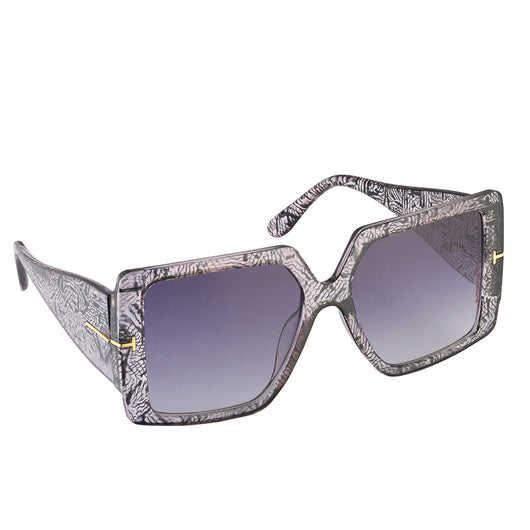 New ladies fashion personality black oversized square sunglasses with gradient lenses and gold-tone 'T' accents. - Image 8
