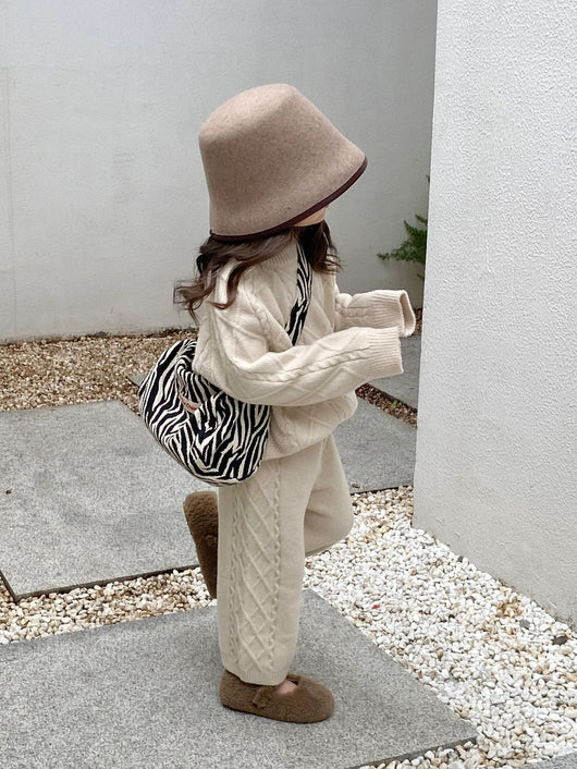 Conjunto Térmico Casual para Niña - Suéter y Leggings - Image 9
