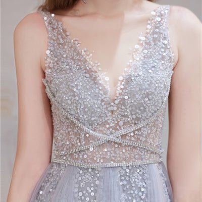 Vestido de Noche Elegante con Capa de Plumas Dos Piezas - Image 5