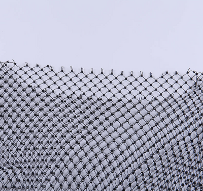 Blusa de Malla con Detalles Perforados y Cortes Estratégicos - Image 10