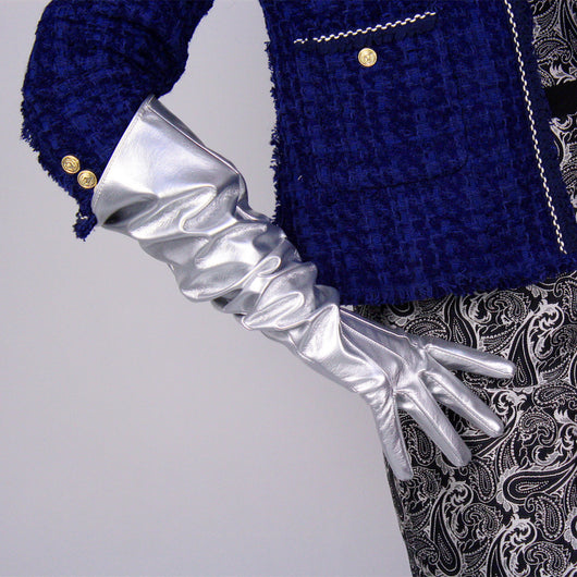 Guantes Largos de Cuero Charol con Mangas Abullonadas 50cm - Image 7