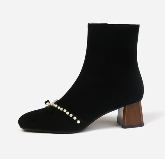Botas Cortas con Tacón Medio, Punta Redonda y Moño de Perlas - Image 12