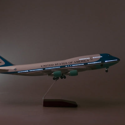 Modelo de Avión Boeing 747 para Coleccionistas y Entusiastas - Image 2