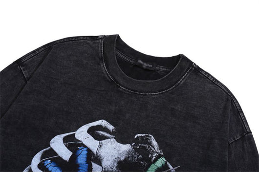 Playera para Hombre con Estampado de Mariposa y Hueso - Image 7
