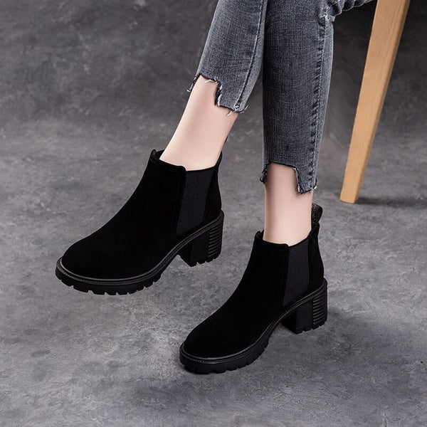 Botas Cortas Minimalistas Tide - Diseño Simple y Versátil