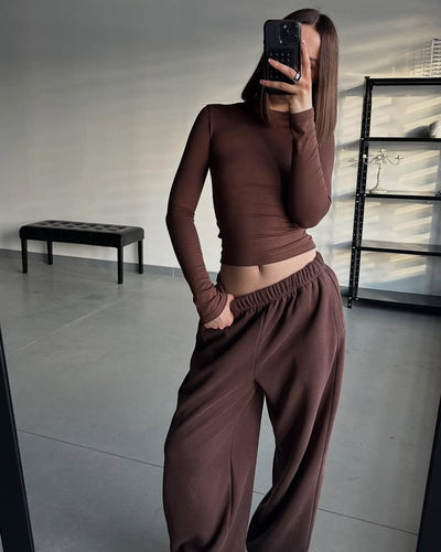 Conjunto Deportivo Mujer: Blusa Manga Larga Ajustada + Pantalón Holgado Cintura Alta - Image 13