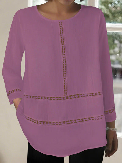 Blusa Semitransparente con Cuello Redondo y Detalles Calados - Image 13