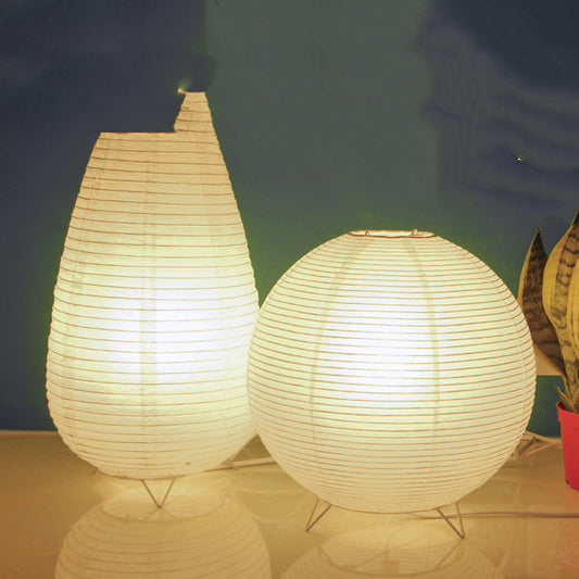 Lámpara de Escritorio LED de Enchufar - Estilo Europeo Minimalista para Dormitorio - Image 3