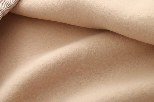 Suéter Suelto con Capucha y Bordado de Osito en Terciopelo para Mujer - Image 7