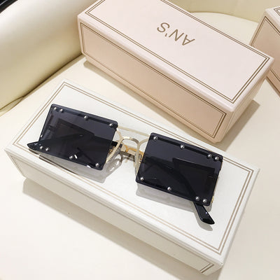 Gafas de Sol con Cadena Decorativa