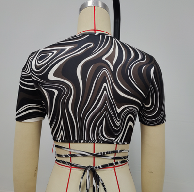 Top Corto Efecto Ondas Retro Escote Redondo sin Tirantes - Image 9