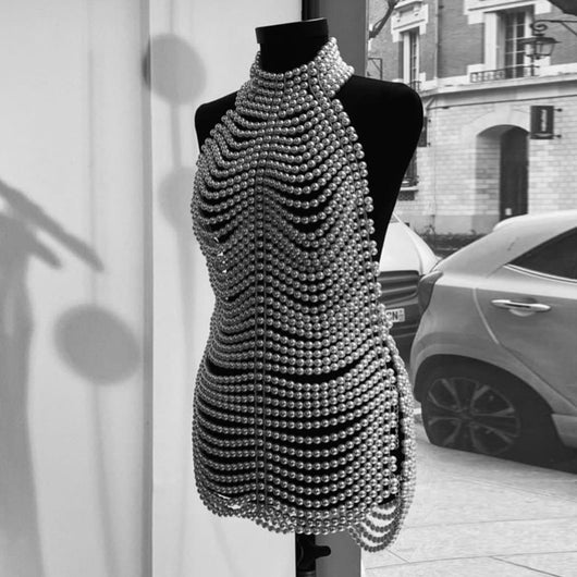 Vestido Elegante de Espalda Descubierta con Detalles de Perlas - Image 11