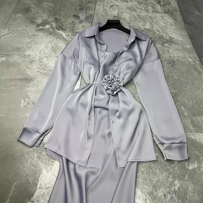 Conjunto de Falda con Tirantes de Encaje y Blusa Satinada - Image 3
