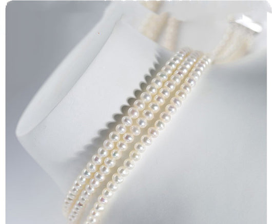 Collar de Perlas de Agua Dulce en Tres Capas - Image 4