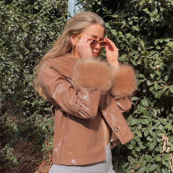 Chaqueta de Cuero Slim con Cuello de Piel - Abrigo Cálido de Botón Único para Mujer