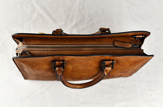 Bolso de Cuero Curtido al Vegetal Estilo Retro Horizontal para Hombre - Image 11