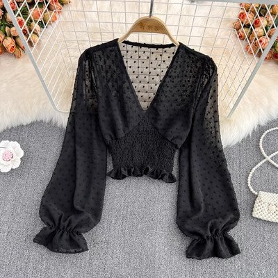 Blusa Estilo Occidental con Escote V, Lunares y Cintura Ajustada - Image 6