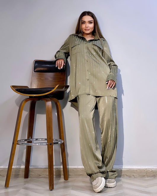 Conjunto Casual de Camisa Rayada y Pantalón Palazzo - Image 9