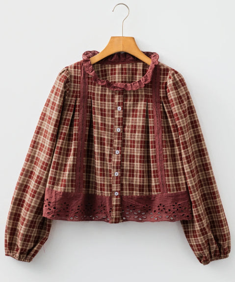 Blusa Larga Suelta Cuadros Rojo Dahlia con Encaje Calado y Botones - Image 2
