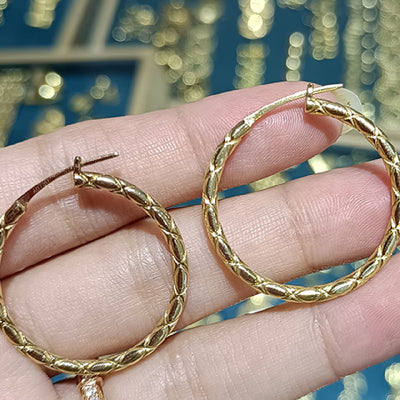 Aretes Clásicos de Rombo Versátiles - Image 8