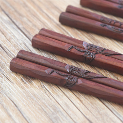 Palillos de Madera Tallados a Mano con Estuche Portátil - Image 5
