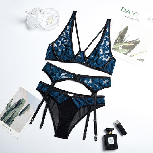 Conjunto de Lencería Sensual de Tres Piezas con Encaje Transparente y Efecto Moldeador