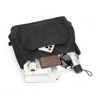 Bolsa Crossbody Impermeable para Ciclismo y Viajes - Compacta y Resistente - Image 3