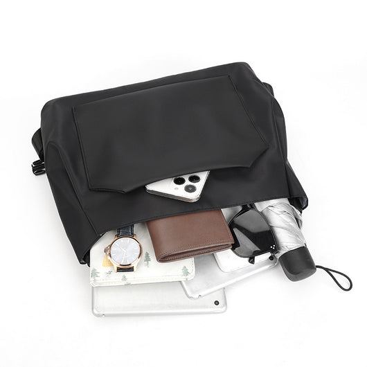 Bolsa Crossbody Impermeable para Ciclismo y Viajes - Compacta y Resistente - Image 3