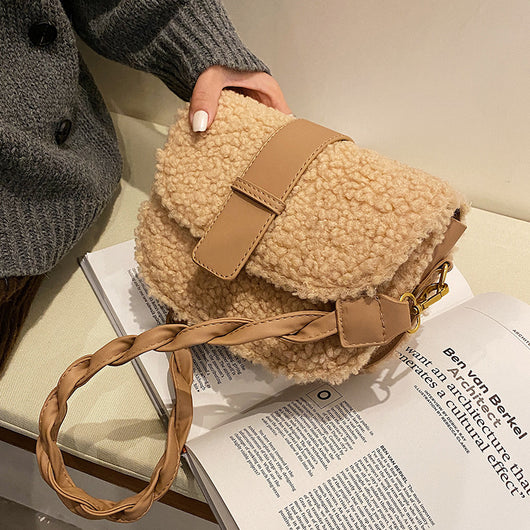 Bolsa Bandolera de Peluche Otoño Invierno - Diseño Minimalista - Image 18