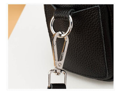 Bolso Mensajero de Cuero con Detalles en Contraste - Diseño Minimalista - Image 14