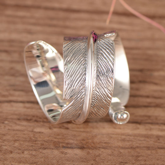 Anillo de Plata 925 con Ágata Verde Incrustada en Forma de Pluma - Image 3