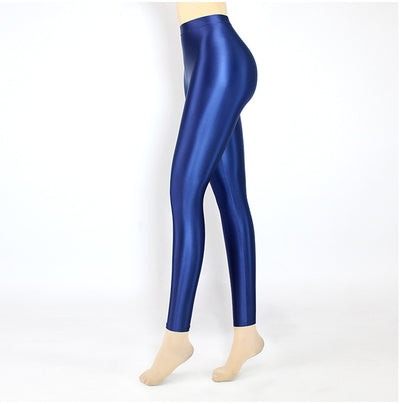 Leggins Deportivos Cortos Cintura Alta Elástica para Yoga y Ejercicio - Image 23
