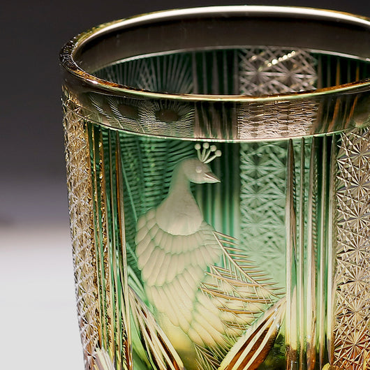Vaso de Whiskey de Cristal Tallado a Mano con Diseño de Pavo Real - Image 4