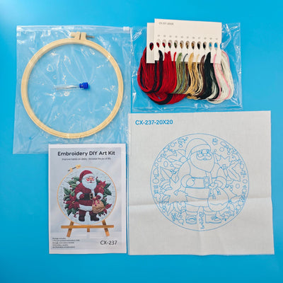 Kit de Bordado Navideño Papá Noel Completo - Image 4